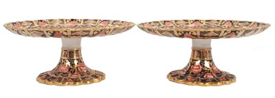 Lot 30 - A 19th Century Copeland tazza together with a...