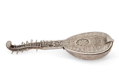Lot 296 - A silver antique novelty snuff box in the form...