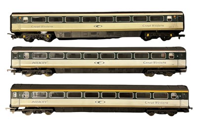Lot 70 - Three 00 gauge Intercity Great Western...