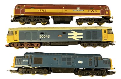 Lot 64 - Three 00 gauge diesel engines, to include Lima...