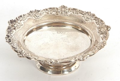 Lot 30 - A George V silver pedestal dish, the shallow...
