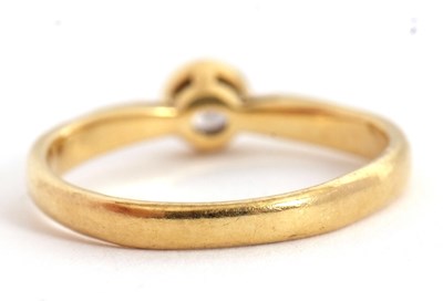 Lot 70 - An 18ct diamond ring, the round brilliant cut...