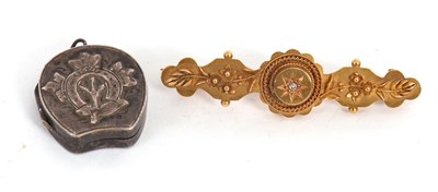 Lot 236 - A 15ct bar brooch and silver locket, the...