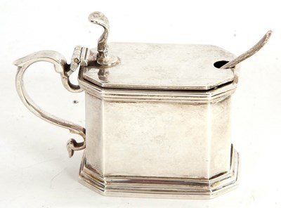 Lot 48 - A George V silver mustard pot and liner, of...