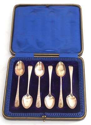 Lot 114 - A cased set of six George V silver bright cut...