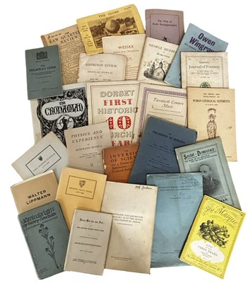 Lot 1156 - A Collection of various pamphlets. Approx 40...