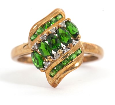 Lot 19 - A 9ct diopside and diamond ring, set with...
