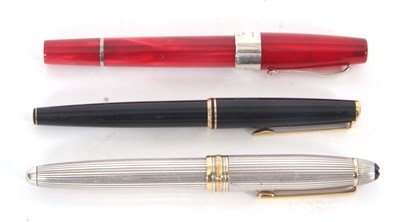 Lot 142 - Mixed Lot: A Mont Blanc Meisterstuck sterling...