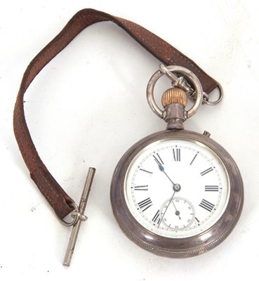 Lot 165 - A dual faced pocket watch with a crown wound...