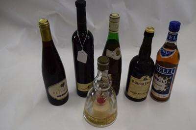 Lot 509 - A mixed lot: to include Musical Ballerina...