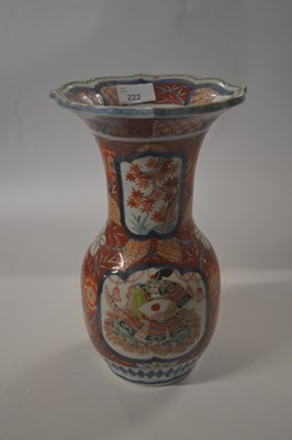 Lot 220 - A Japanese porcelain vase, Meiji period,...