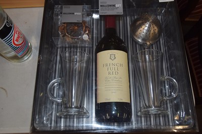 Lot 508 - A mulled wine gift set