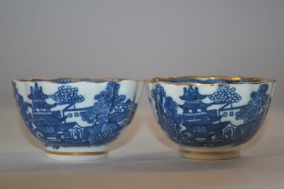 Lot 289 - A group of two Caughley porcelain tea bowls...