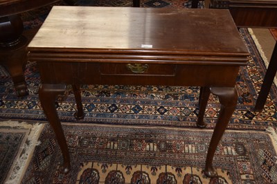 Lot 407 - A Georgian mahogany combination three leaf...