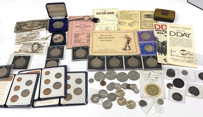 Lot 138 - Mixed Lot of ERII Coinage and Ephemera