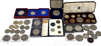 Lot 135 - Mixed Commemorative Coinage: Geo V Jubilee Crown; Geo V Silver Jubilee Medal