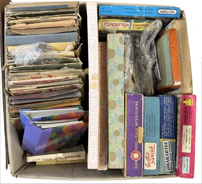 Lot 1134 - A collection of 32 jigsaws, in all sizes...