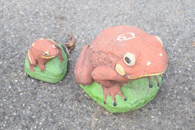 Lot 63 - Two small ornamental frogs