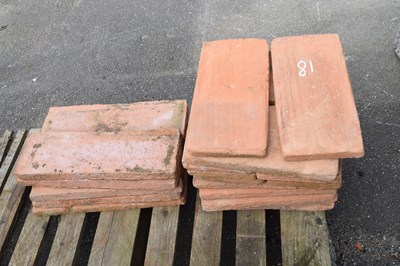 Lot 81 - Quantity of terracotta tiles