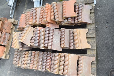 Lot 93 - Large quantity of Victorian rope top path edging