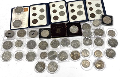 Lot 124 - Bag of 27 ERII Commemorative Crowns with Royal Mint Decimal Coinage