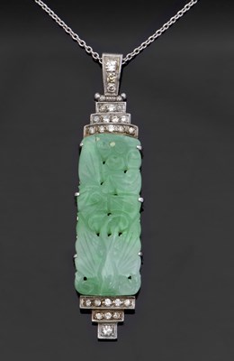 Lot 406 - An Art Deco style jade and diamond pendant,...