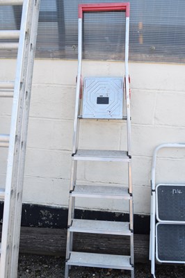 Lot 125 - Four rung step ladder