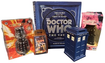 Lot 159 - A collection of Dr Who memorabilia, to include...