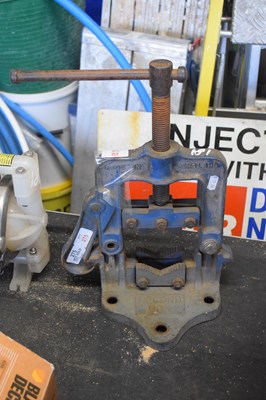 Lot 181 - Record pipe vice