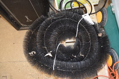 Lot 233 - Hedge Hog gutter protector, approx 4m length