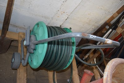 Lot 263 - Hose reel with hose