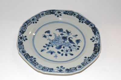 Lot 210 - A small 18th Century Chinese porcelain...