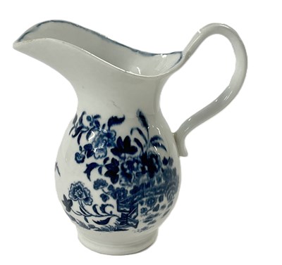 Lot 284 - An 18th Century Worcester porcelain milk jug...