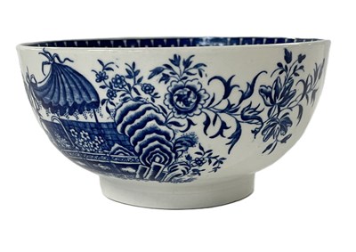 Lot 309 - A Worcester porcelain bowl circa 1780...