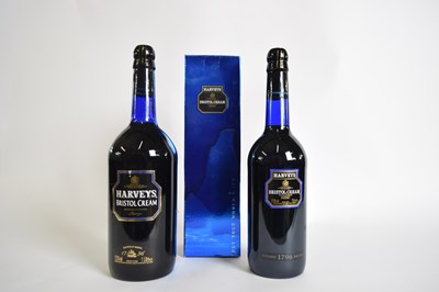 Lot 121 - 1 bt Harveys Bristol Cream (boxed); t/w1 litre...