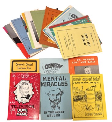 Lot 259 - ONE PACKET: Various magic, illusions,...
