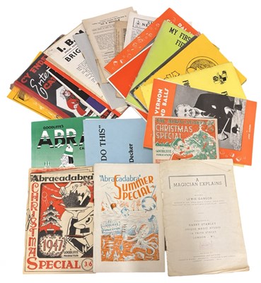 Lot 260 - ONE PACKET: Various magic, illusions,...