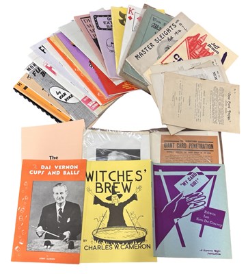 Lot 264 - ONE PACKET: Various magic, illusions,...