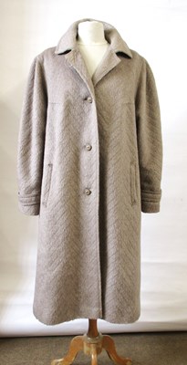 Lot 34 - A lady's Golden Gate llama and wool single...