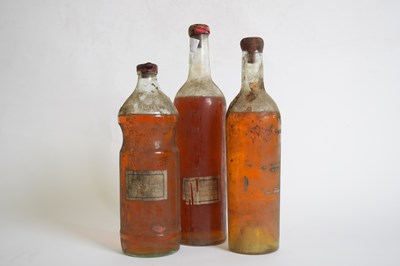 Lot 83 - Three bottles of unlabelled unknown wine/spirits
