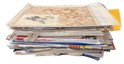 Lot 314 - A large box of mixed Circus related ephemera,...
