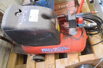 Lot 293a - Nu-Air Air compressor