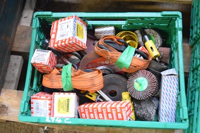Lot 294c - Box containing pair of ratchet straps,...