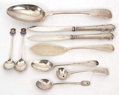 Lot 137 - A Victorian fiddle pattern silver serving...