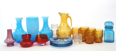 Lot 164 - Mixed Lot of Mid century, Glass to include a...