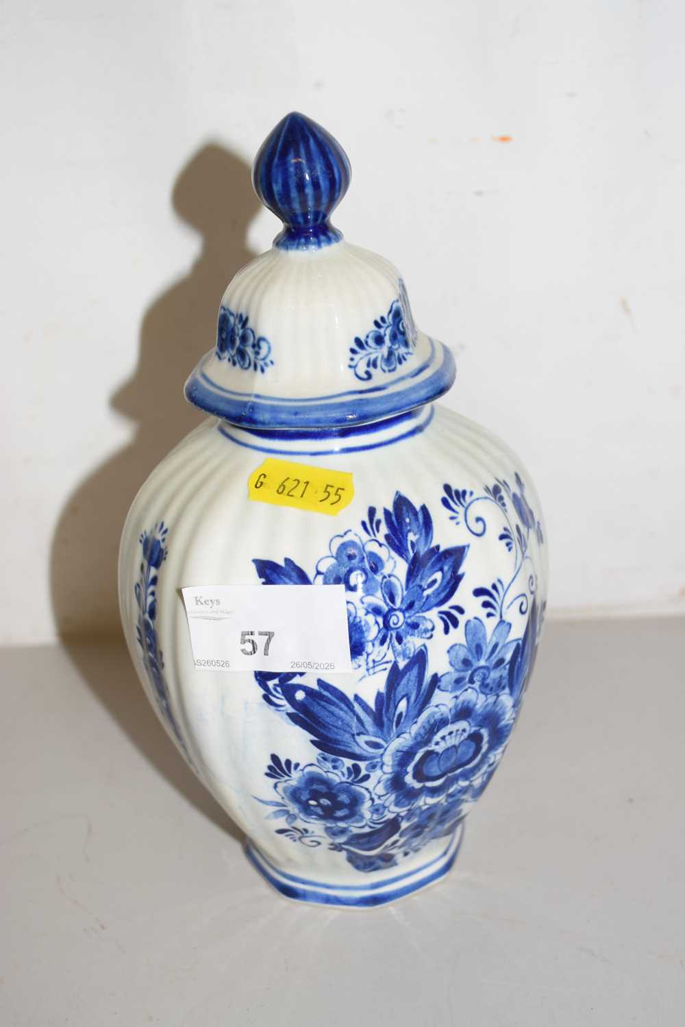 Lot 57 - A 20th Century Delft vase