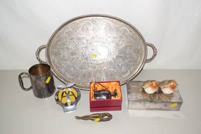 Lot 509 - Assorted metal wares, AA badge and a pair of...