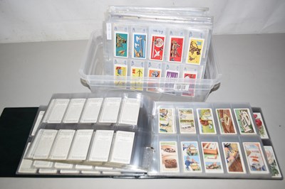 Lot 520 - Cigarette cards