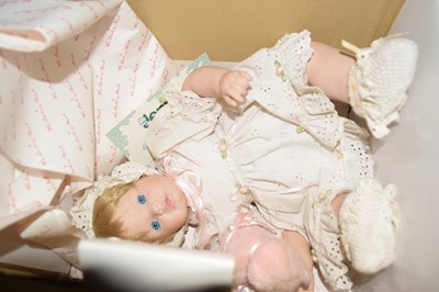Lot 532 - A Danbury Mint Jennifer collectors doll, boxed...