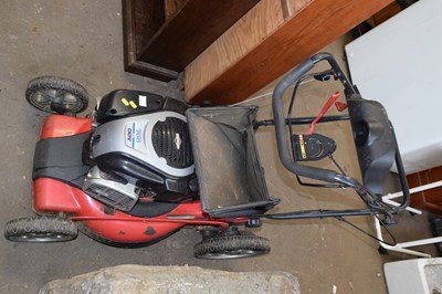 Lot 829 - A Snapper lawnmower